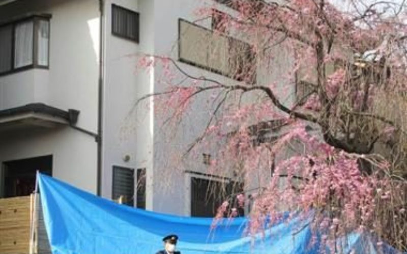 東京都杉並区の住宅で台所の収納ボックスの中に隠された女性刺殺遺体の犯人逮捕