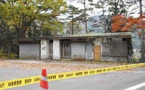 岐阜県中津川市付知町の廃屋の押し入れの中から白骨化した男性の遺体