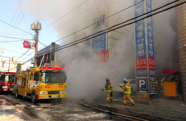 韓国で大規模な病院火災が起き37人が死亡して130人以上が重軽傷