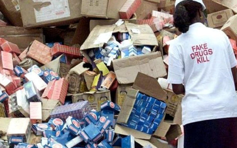 アフリカで偽造医薬品販売市場が横行して毎年10万人の犠牲者