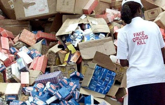 アフリカで偽造医薬品販売市場が横行して毎年10万人の犠牲者