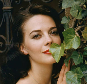 米・女優のナタリー・ウッドさんが水死した事件で元夫を重要参考人として聴取