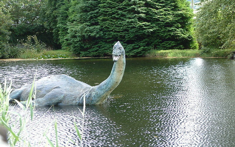 ネス湖の恐竜ネッシー