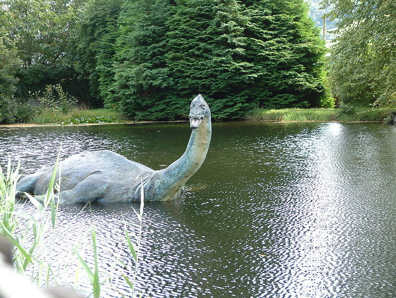 ネス湖の恐竜ネッシー