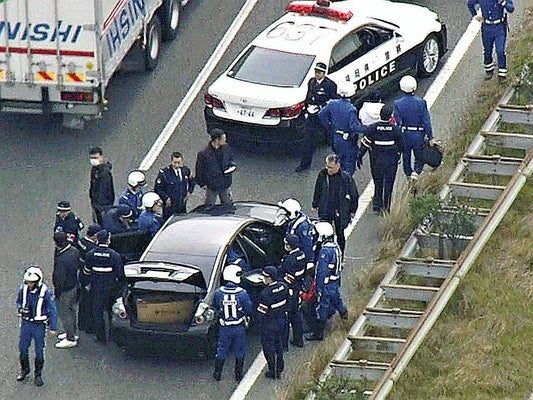 福岡市博多区の千代交差点で2人の女性を跳ねて逃走