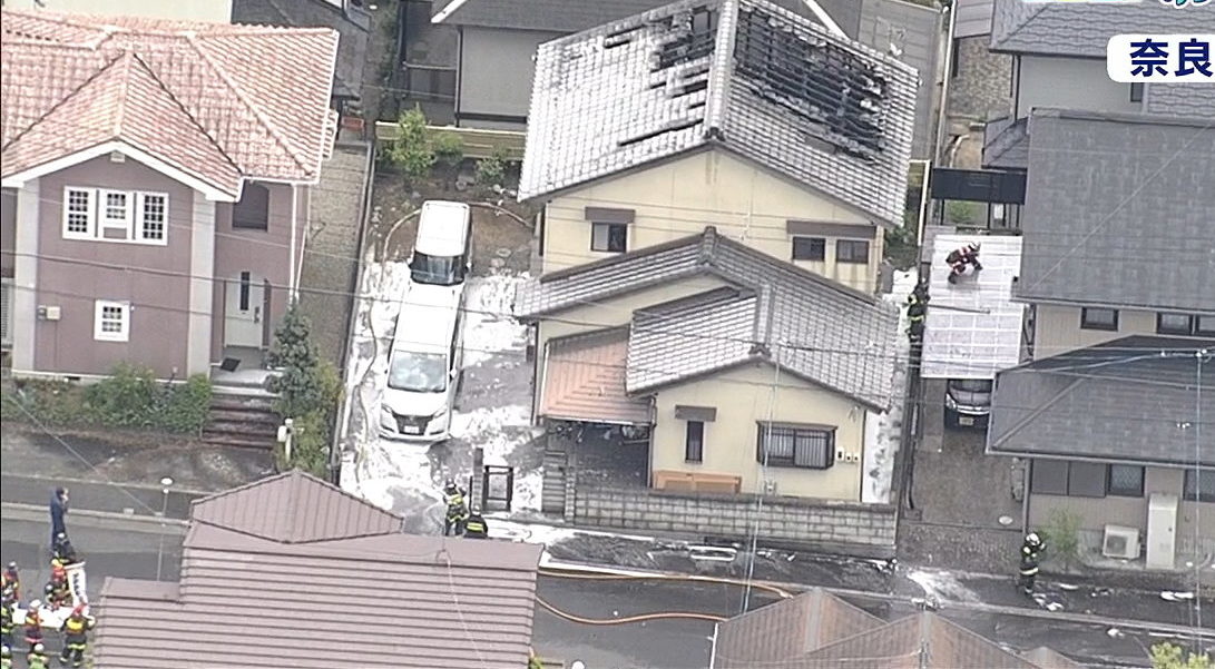 奈良県五條市住川にある二階建て住宅から出火して焼け跡から5人の遺体