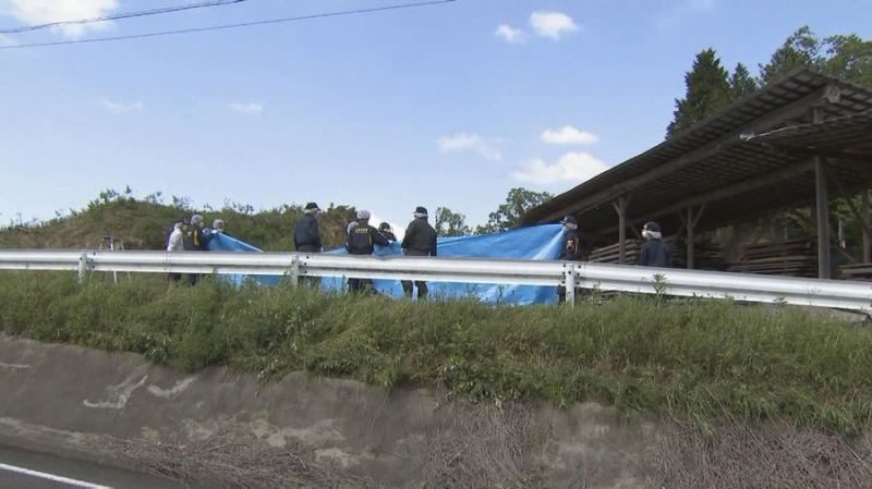 三重県名張市の製材置き場に車が止められその付近に男性と幼児の遺体