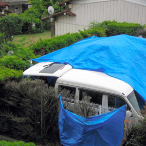 埼玉県和光市のマンション駐車場に止められた車から男性の遺体