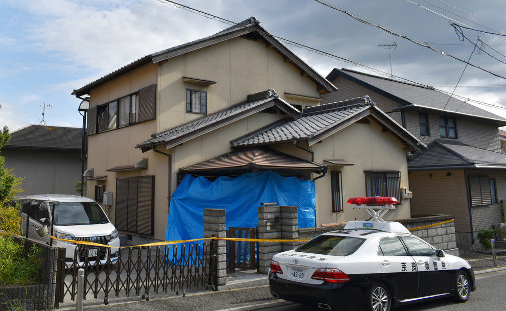 奈良県五條市住川にある二階建て住宅から出火して焼け跡から5人の遺体