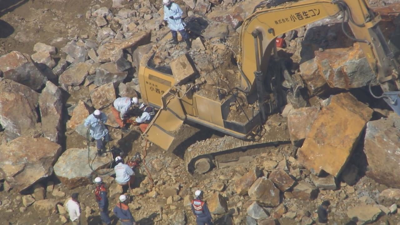 春日井市の小西生コンで砕石作業中に岩盤が落下して死亡