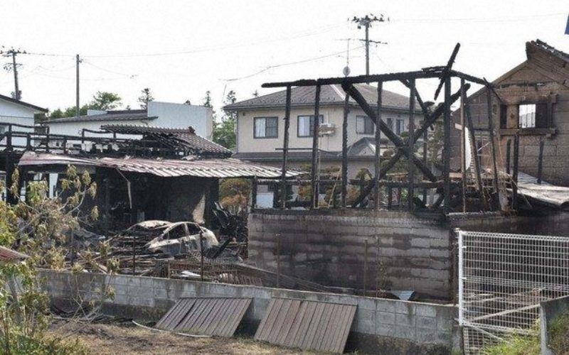 宮城県栗原市の電気店から出火して5棟の店舗を全焼して鎮火