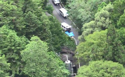 山梨県南アルプスの山林に行方不明の女性画家の白骨遺体