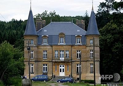 仏で複数人を殺害して服役中の男が行方不明の少女を殺害した自供