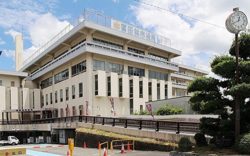 大阪市富田林市の職員が日直勤務時間をごまかしタイムカードを押して給料を詐取