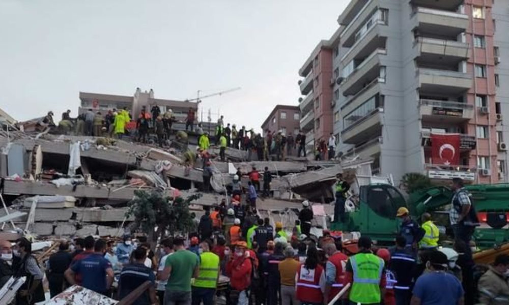 トルコ西部の地域で発生したマグネチュード7.0の巨大地震