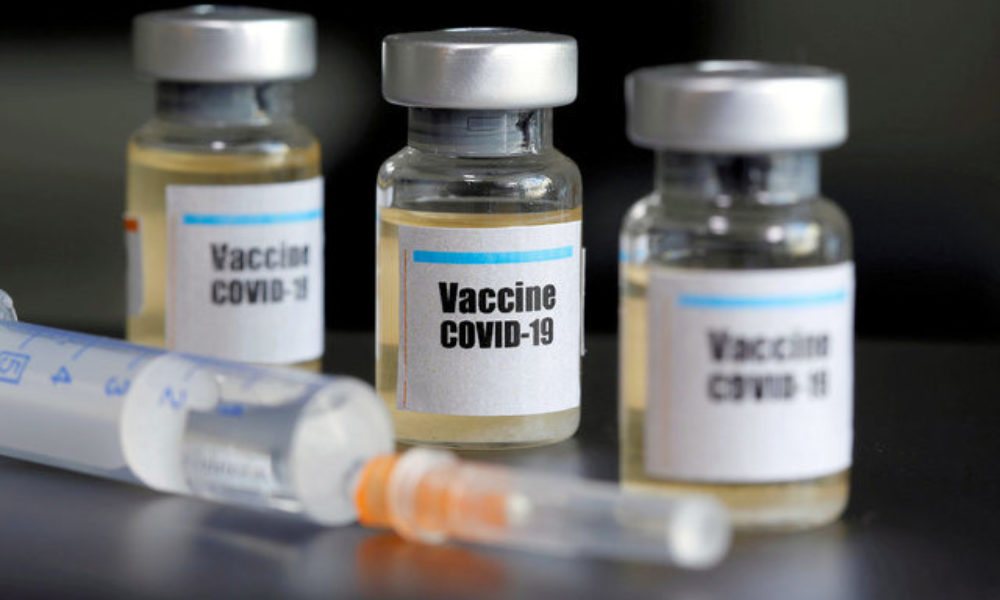 英のオックスフォード大とアストラゼネカが開発をしたワクチンの治験で男性死亡
