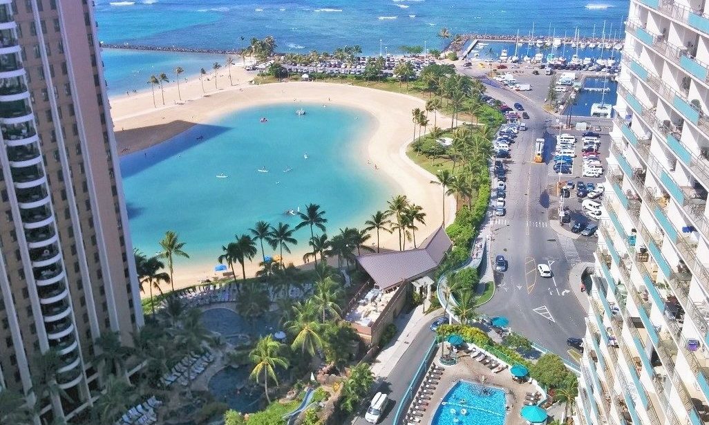 ハワイのホテルで女性にわいせつな行為をした日本人旅行者を逮捕