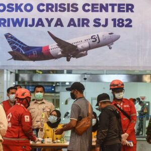 インドネシアのジャカルタから飛び立った旅客機が墜落