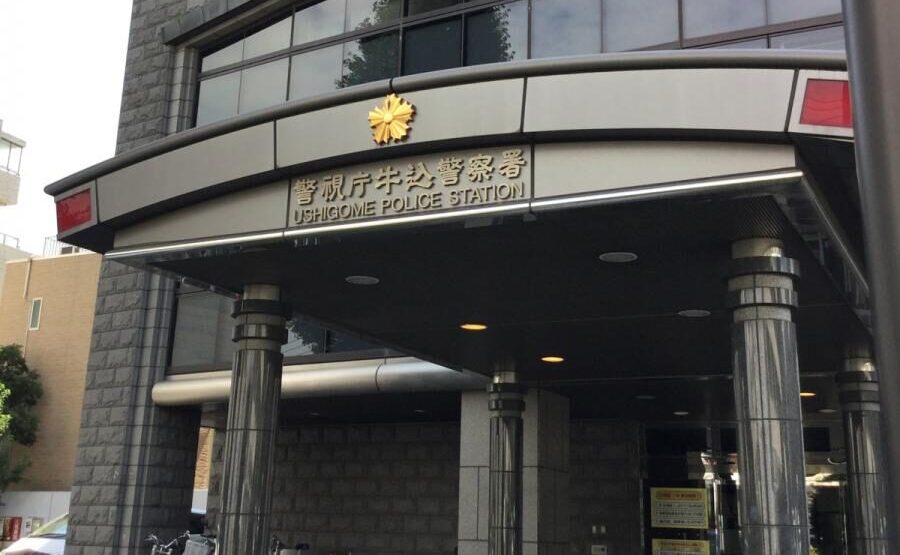 NHKの職員が車道を歩いていたのをタクシー運転手に注意され暴行