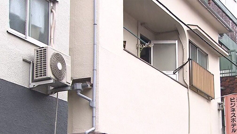 東京都台東区の宿泊施設で男性客の刺殺事件