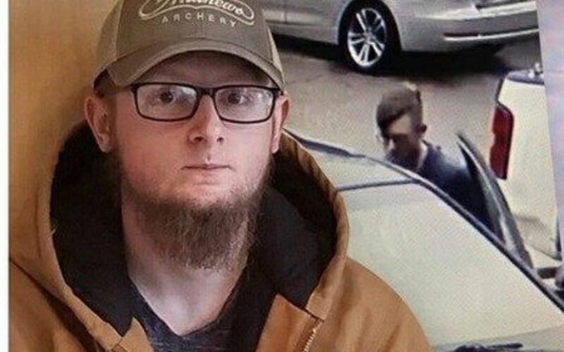 米国南部のジョージア州で銃器を持った男がマッサージ店に乱入し8人を殺害