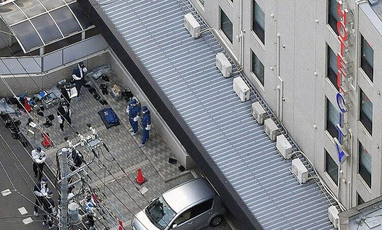 東京都立川駅近郊のホテルで男女が若い男に刺された刺殺事件