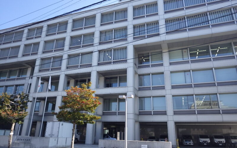 香川県警に所属する警官の数人が覚醒剤の仕様などを含める不祥事で懲戒処分