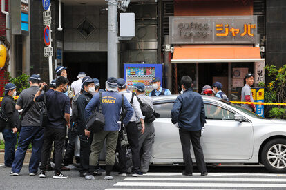 大阪市北区天神橋の雑居ビルで女性経営者が刃物で刺され店内で死亡