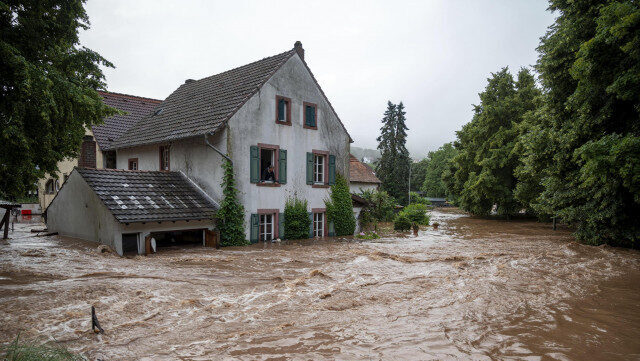 西ヨーロッパ諸国で集中豪雨が観測され少なくみても42人が死亡
