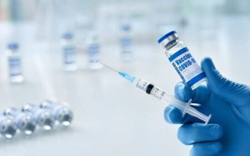 韓国でコロナワクチンを接種後に口と鼻から出血する副作用が現れ死亡