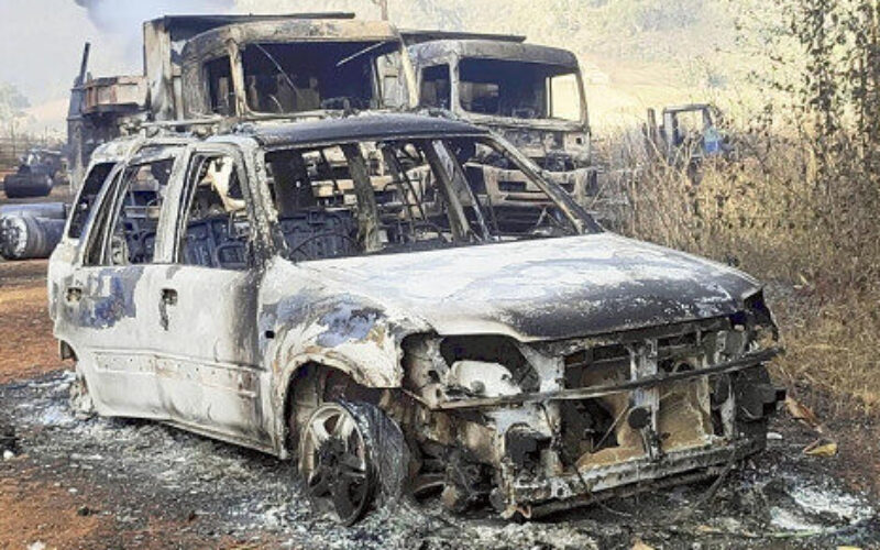 ミャンマー東部にあるカヤ州で車両に乗った住人が襲撃され30人上が死亡