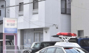 静岡県浜松市のテナント兼住宅の室内で家族間のトラブルから3人が死亡