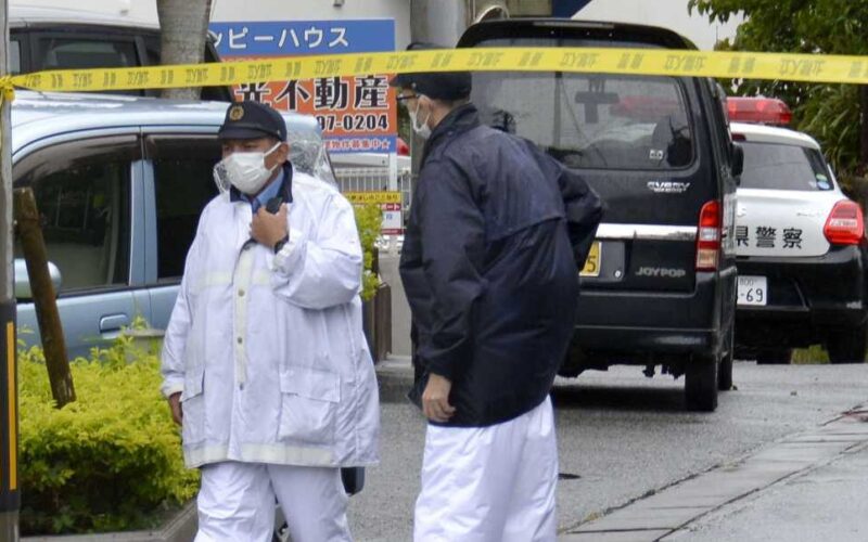 沖縄県宜野湾市でタクシーに乗った2人連れの女性が男に刃物で刺された殺人未遂