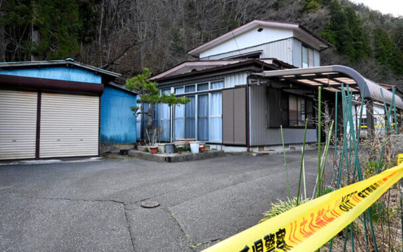 岩手県釜石市で民家の車庫に止められていた軽乗用車から高齢女性の焼死体