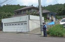 岐阜県関市武芸川町の民家で高齢夫婦がシートに包まれ死亡していた遺体