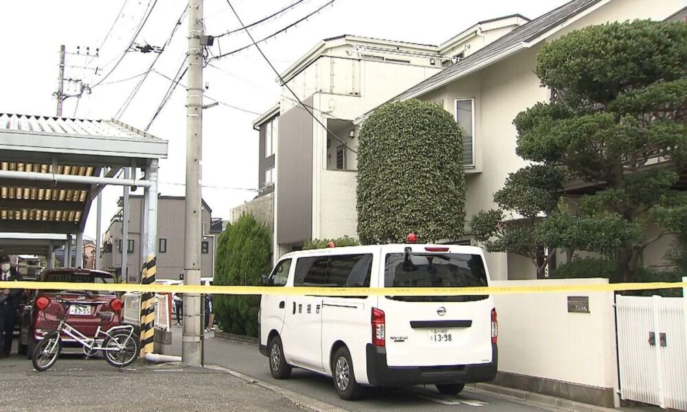 東京都中野区にある住宅で男らが押し入り暴行を加え現金を奪った強盗事件