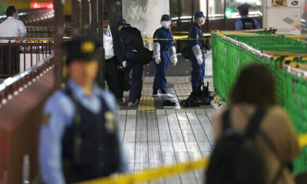 東京都町田市にあるJR町田駅に隣接する喫茶店で拳銃の発砲事件