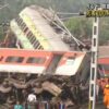 インドネシアの東部オリッサ州で旅客列車が対向列車と激突し数百人が死亡